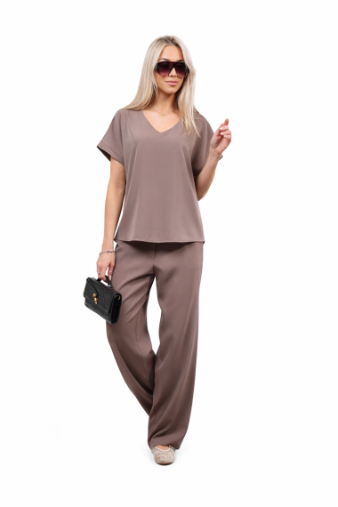 Elegancki komplet damski – styl, wygoda i ponadczasowa elegancja - mocca